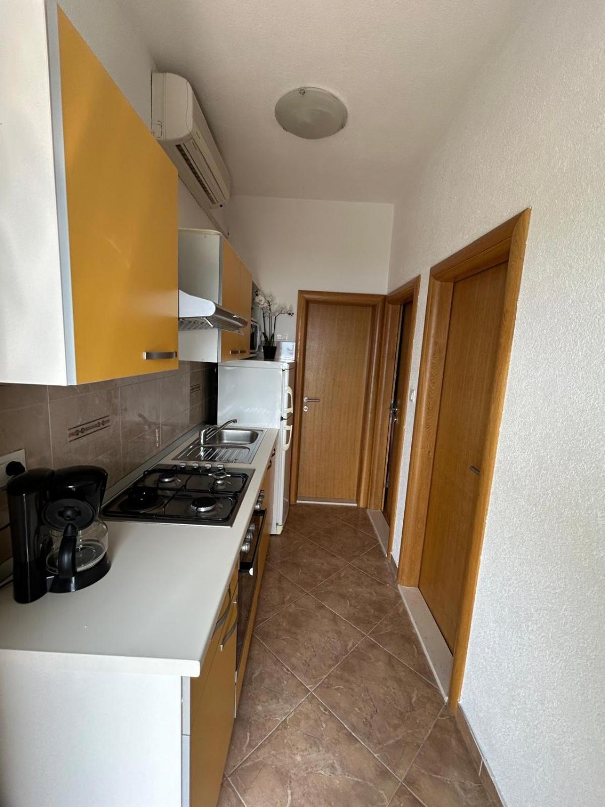 Apartment Lovre Topic Baska Voda Exterior photo